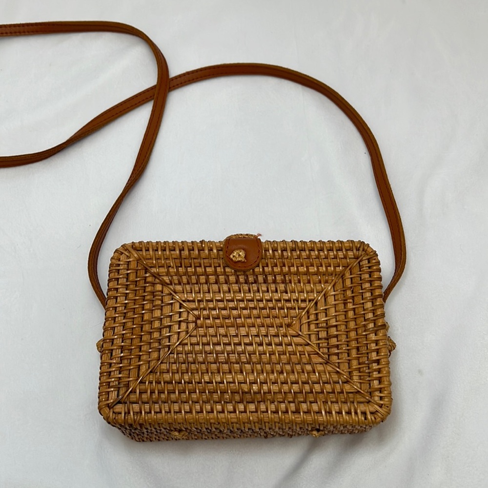 Crossbody bag
